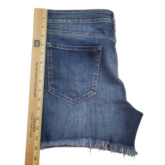 Cello Distressed Denim Shorts XL Fringe Hem Raw Edge Stretch Fit Boho Edgy - Picture 8 of 8